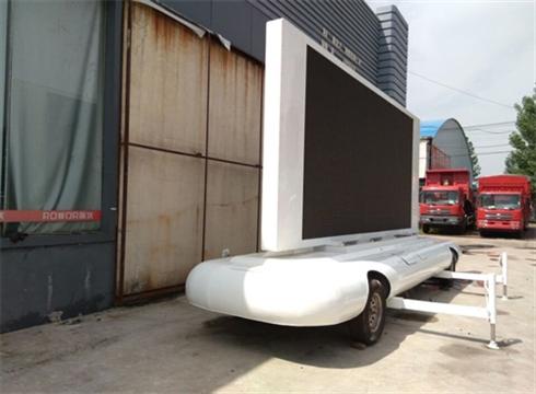 LED广告牵引车